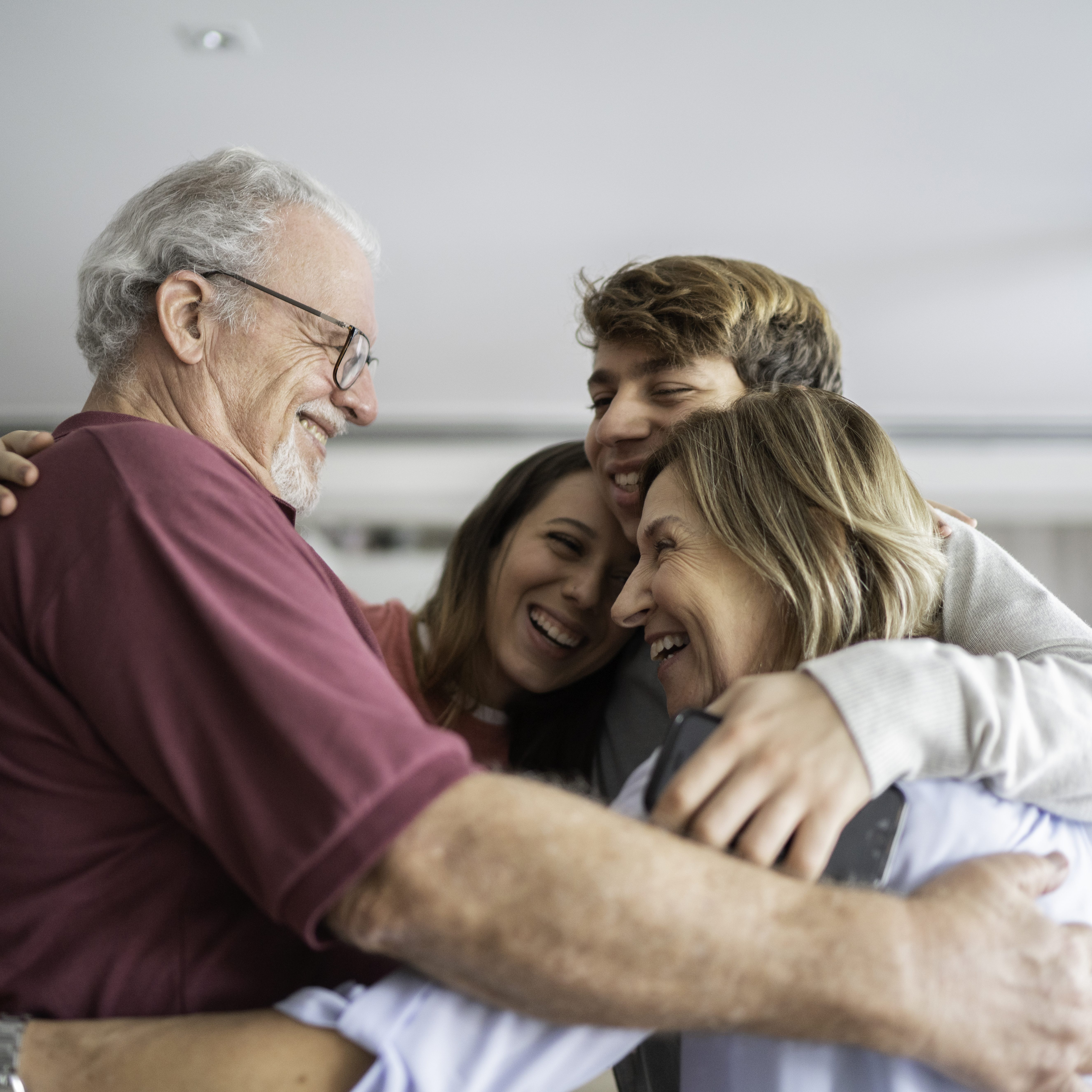 Nuestra misión es proporcionar innovaciones que extiendan y mejoren la vida de las personas con cáncer.