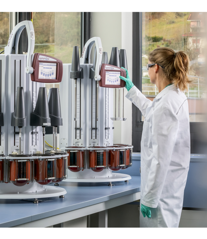 Dissolution apparatus in ACDS comparator lab